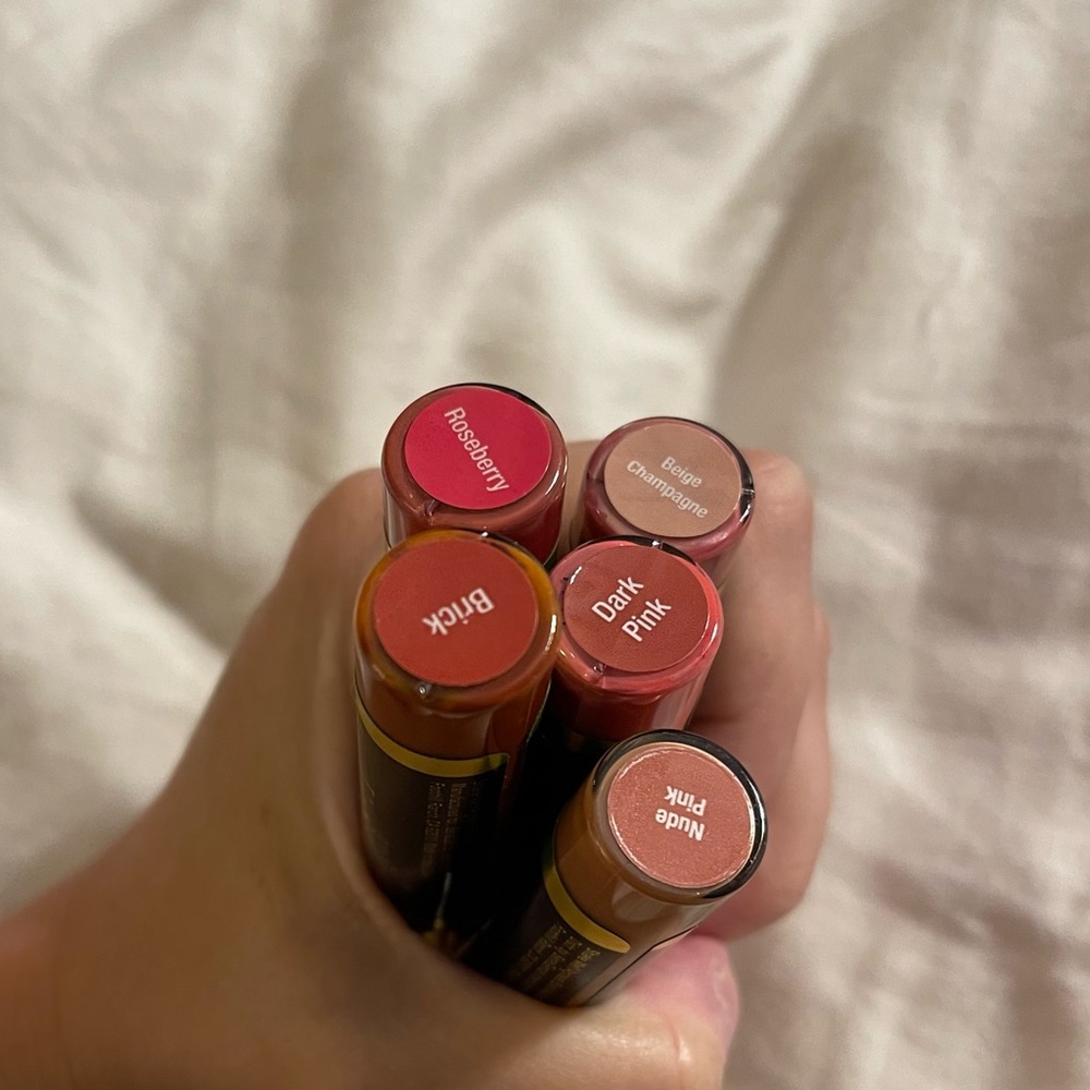 One Senegence Lipsense Color